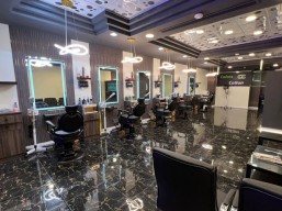 حلاقة ذقن + شمع للوجه كامل + سنفرة بالبخار