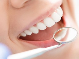 تنظيف الاسنان وازالة الجير بـ 69 ريال