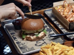 خصم 15% على قيمة الفاتورة