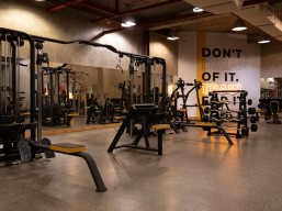 اشتراك بالجيم الفترة الصباحية بـ 300 ريال بدلاً من 966 ريال