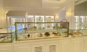 Order a hot drink and get the second for free