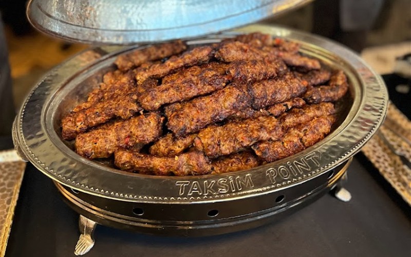 مطعم تقسيم بوينت