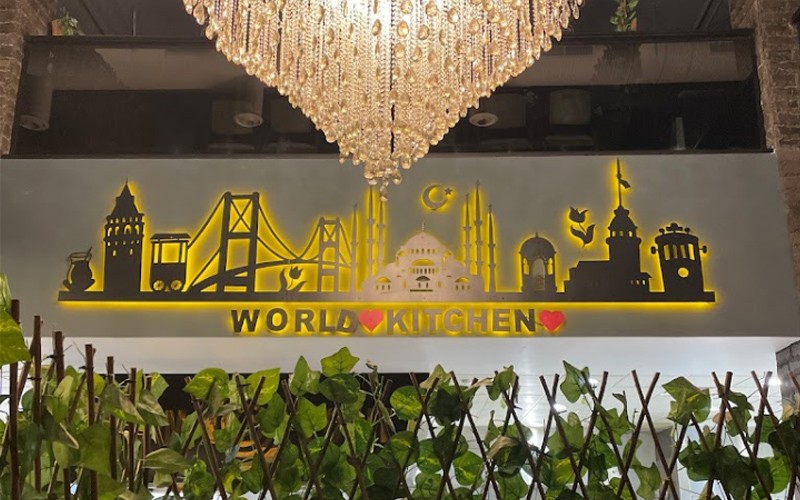 مطعم تقسيم بوينت