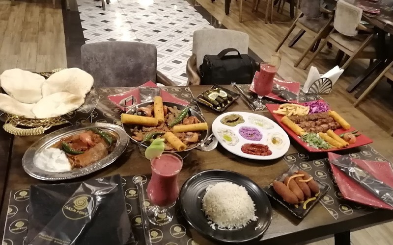 مطعم تقسيم بوينت