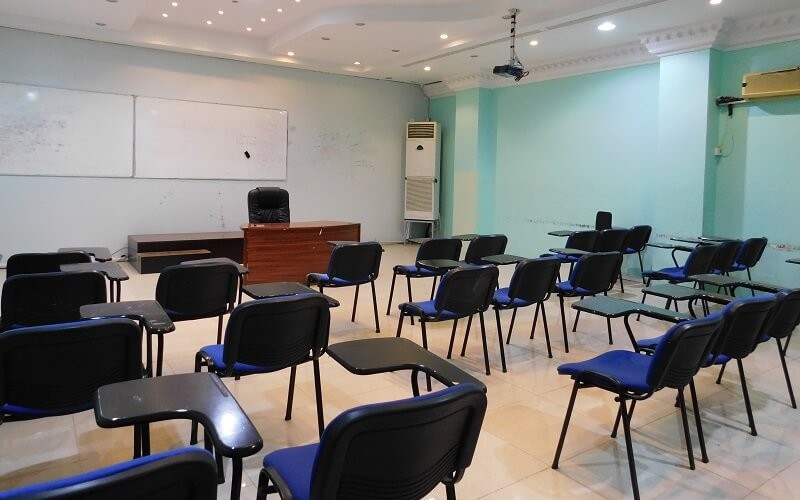 معهد سفراء الاحتراف