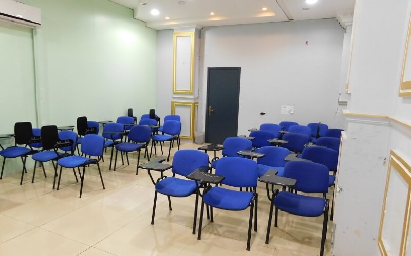 معهد سفراء الاحتراف